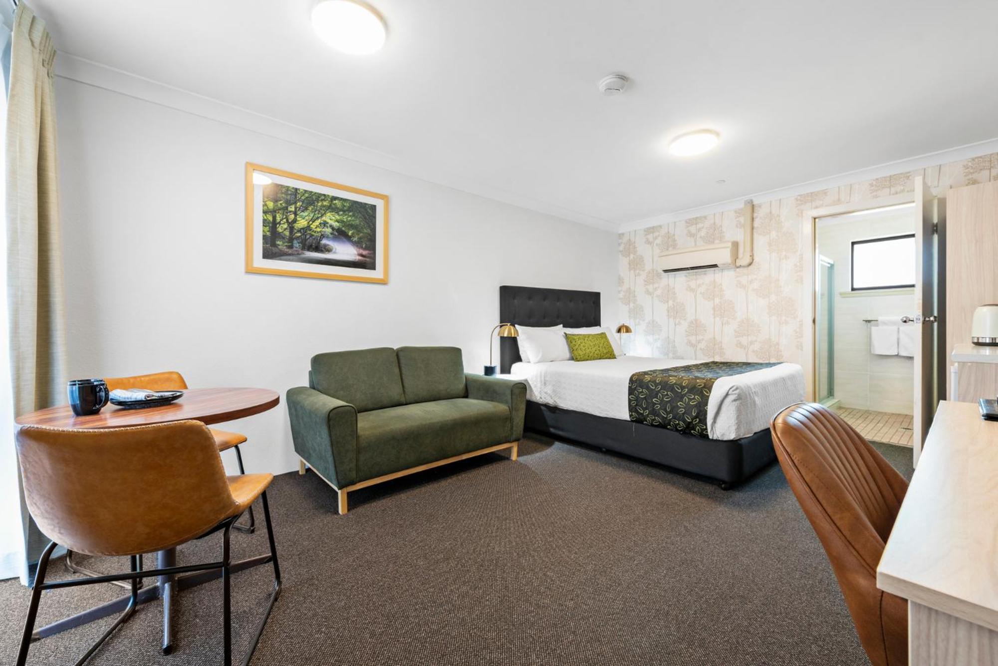 Bomaderry Motor 3* Nowra